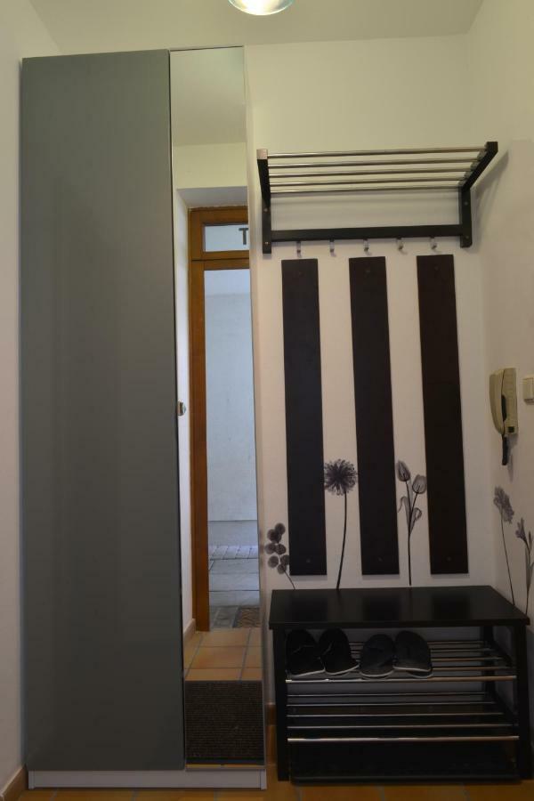 Lg Cosy Apartment Korneuburg Exterior foto